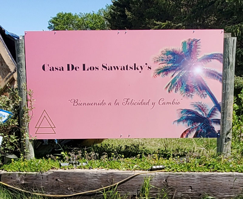 casa-de-los-sawatsky-sign